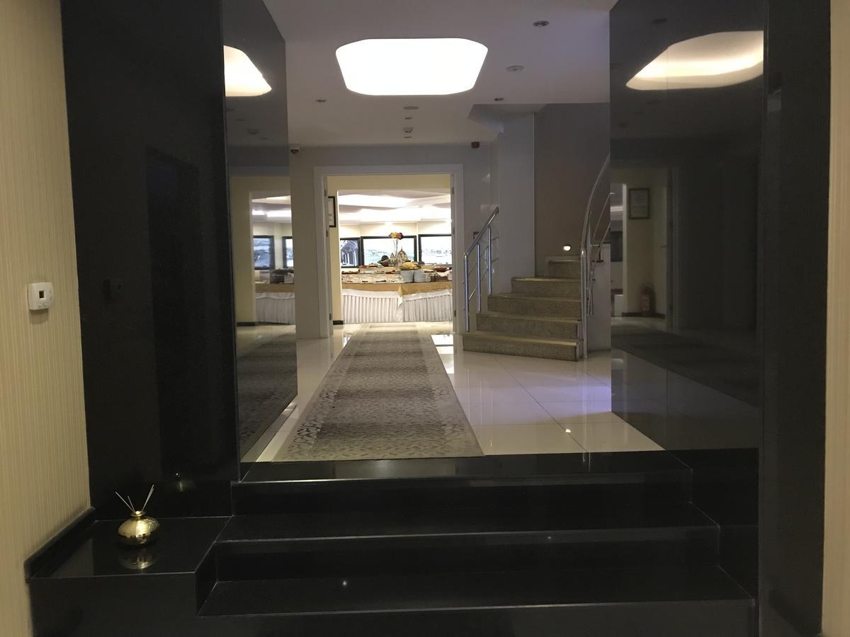 Pen Hotel อิสตันบูล ภายนอก รูปภาพ